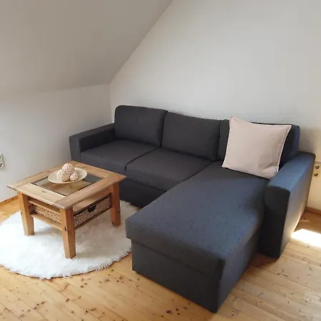 Oma Hase Mürzzuschlag