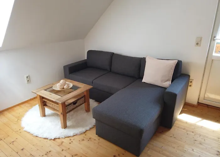 Oma Hase מורצשלאג